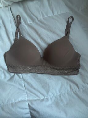 Victoria's Secret Molded Lace-Band T-Shirt Bra - Taupe